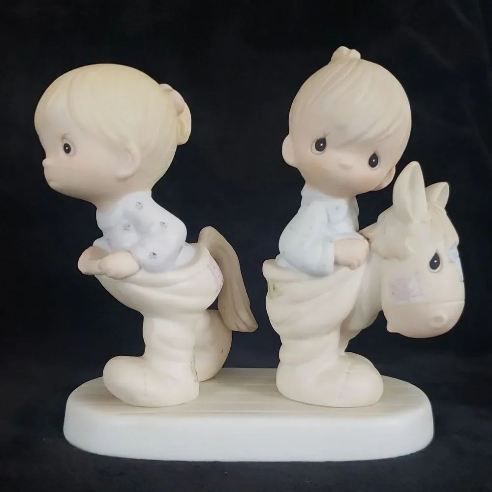 Precious Moments "How Can Two Walk Together Except They Agree" Figurine E-9263